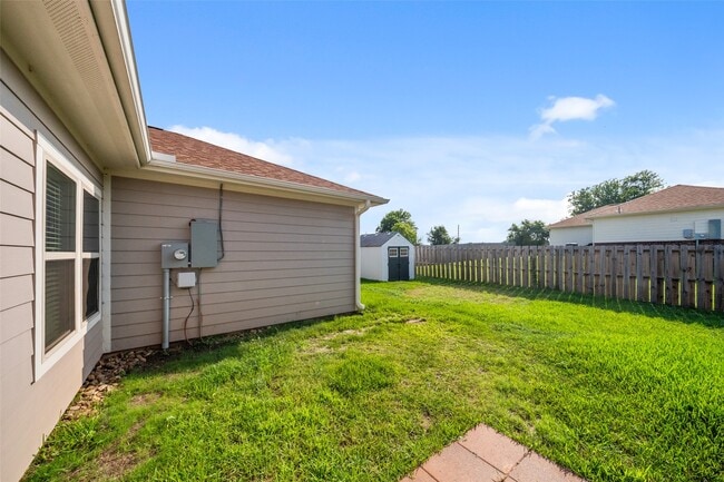 14103 Overstreet Dr