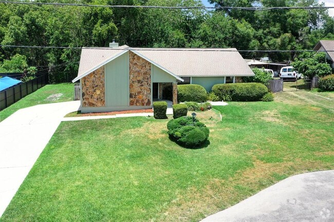 Building Photo - 4882 SE 40th Terrace Rental