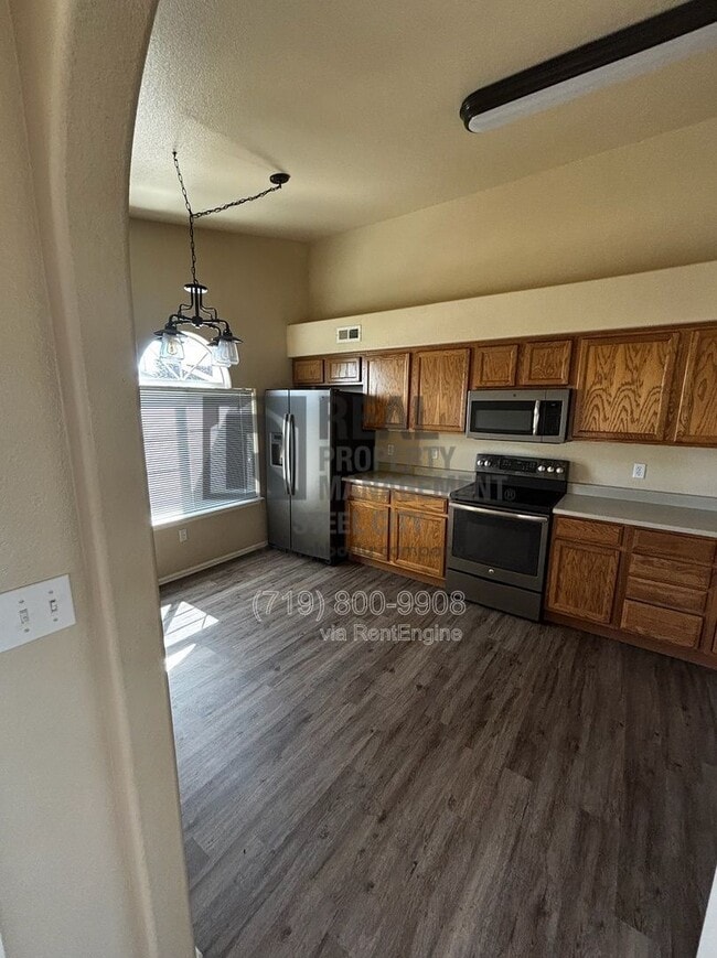 Photo - 813 Ardath Ln