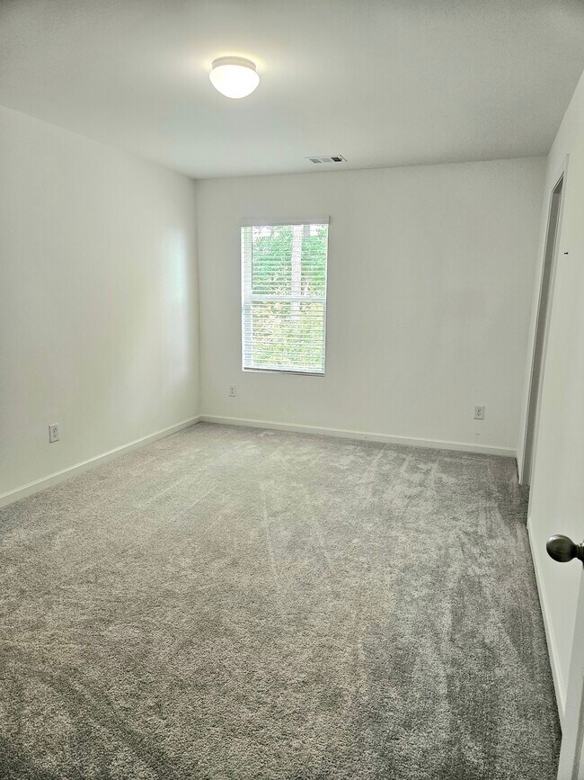 156 Crest Brooke Dr House House Rental in Canton, GA