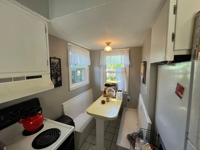 Photo - 2204 Midway Blvd