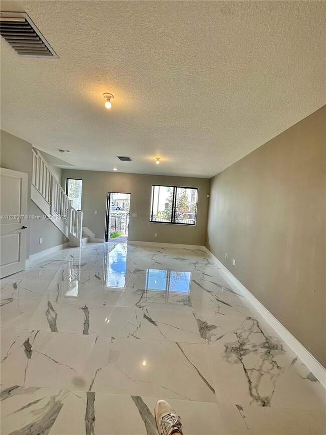 Photo - 8348 NW 43rd St