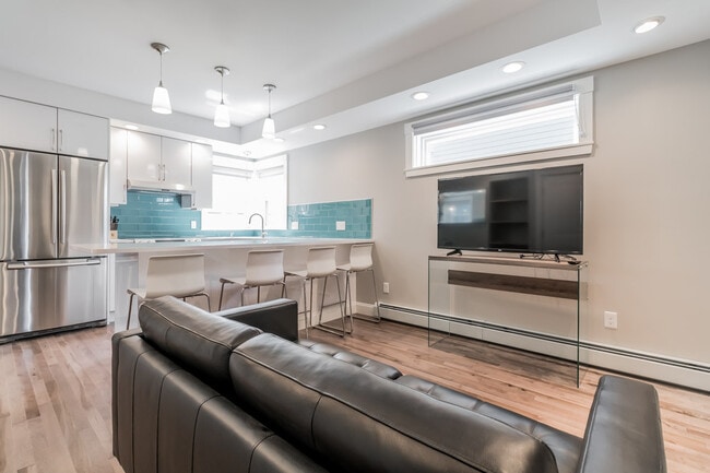 46 Turner St Unit 2