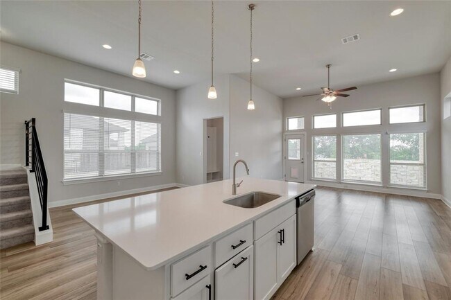 Photo - 228 Rieber Rd