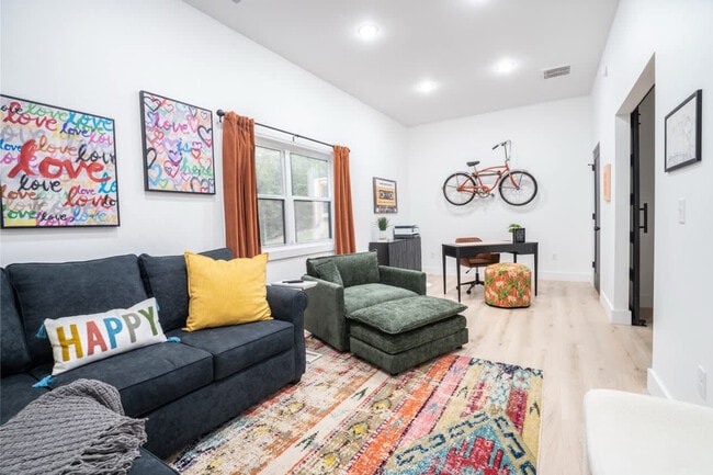 4 Fleetwood Cir Unit SI ID1631842P