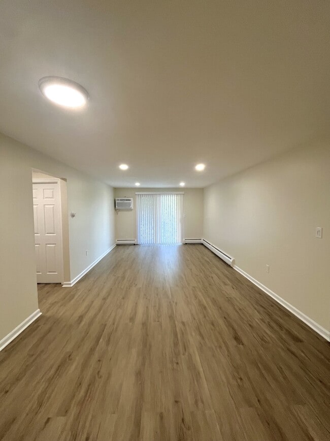 Livingroom - Fernwood Apartments