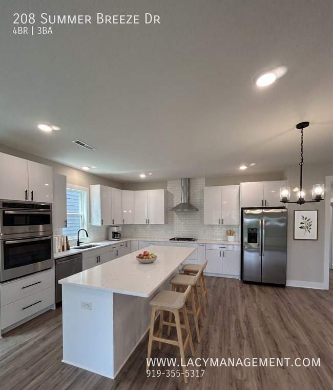 Photo - 208 Summer Breeze Dr