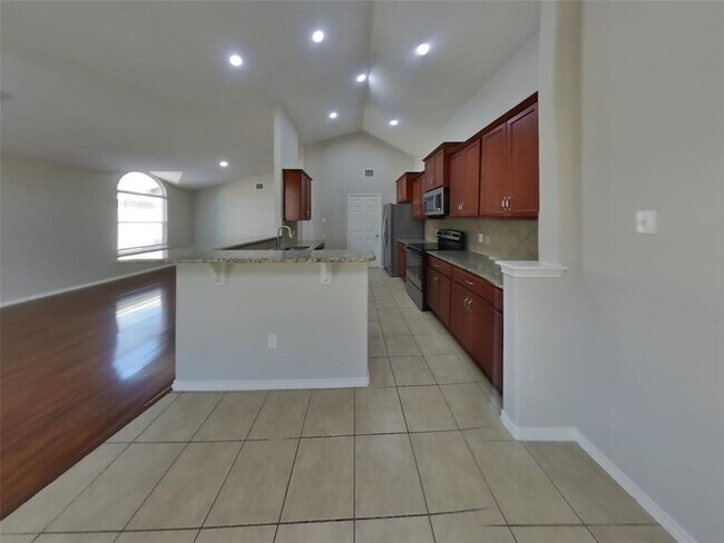 Photo - 347 Foster Ln