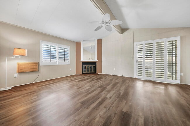Photo - 74647 Azurite Cir E