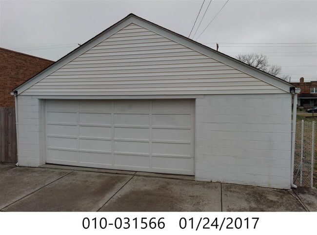 Photo - 2250 Sullivant Ave