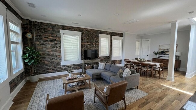 Photo - 703 N 4th St Unit 3