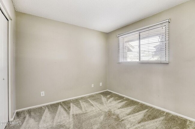 Photo - 921 E Campus Dr