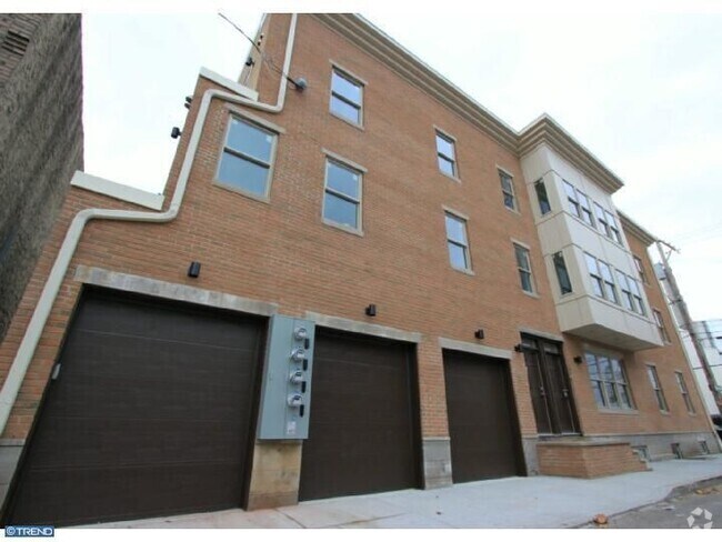 Building Photo - 2549 Grays Ferry Ave Unit B Rental