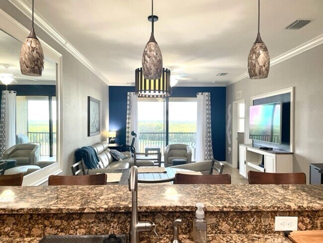 Photo - 2026  WINTER RENTAL !! FURNISHED 2/2/ RIVE...