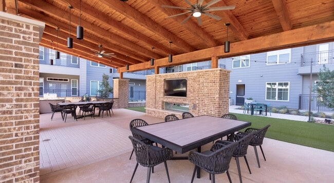 Photo - 11111 Nexus Ave.