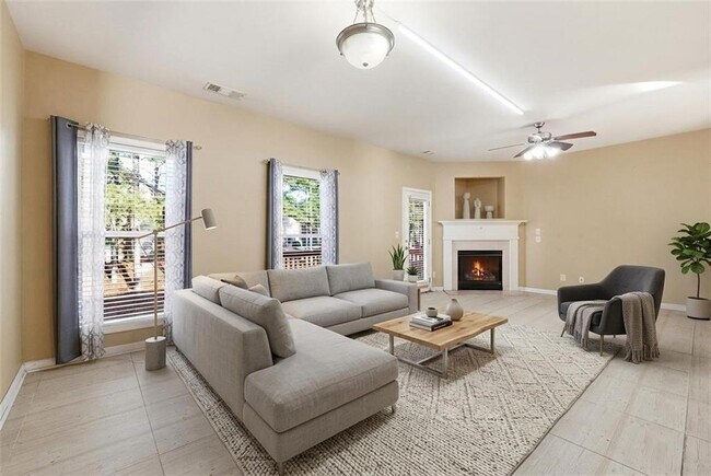 Photo - 6199 Thorncrest Dr