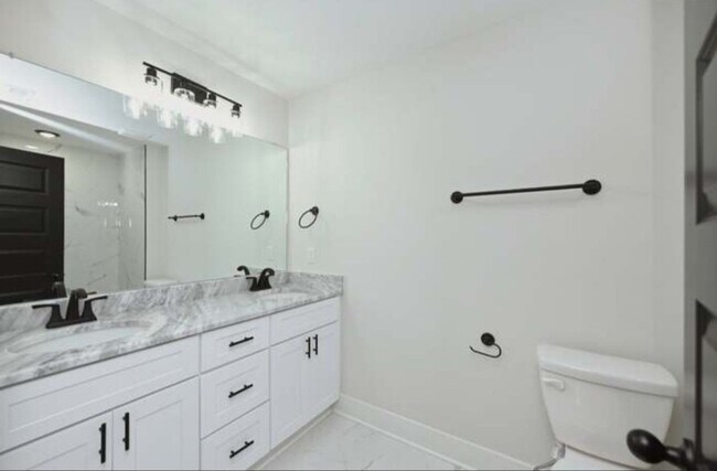 Photo - 1609 Elizabeth Rd