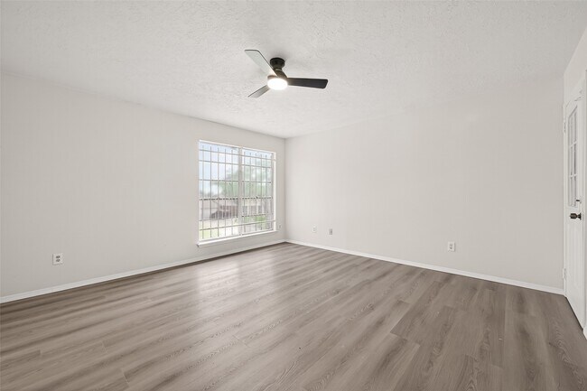Photo - 710 Beechbend Dr