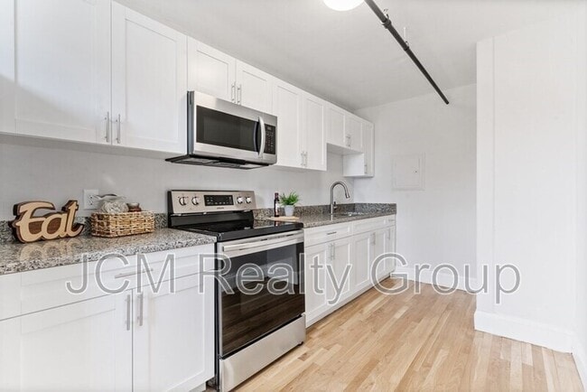 Building Photo - 40 Butler Rd Unit U101/ 1st Floor