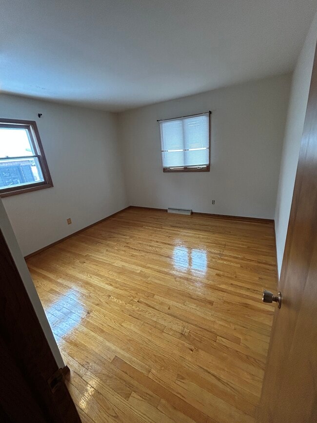 Photo - 4902 Brookview Rd