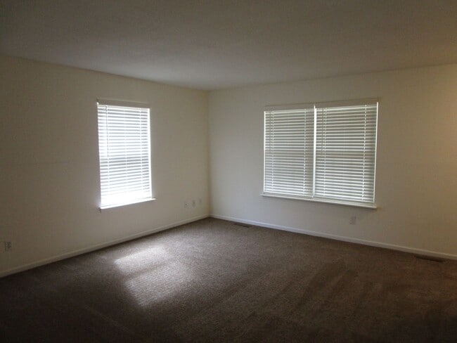 Photo - 2409-2411 Northampton Dr. Unit 2411 Northampton Dr.