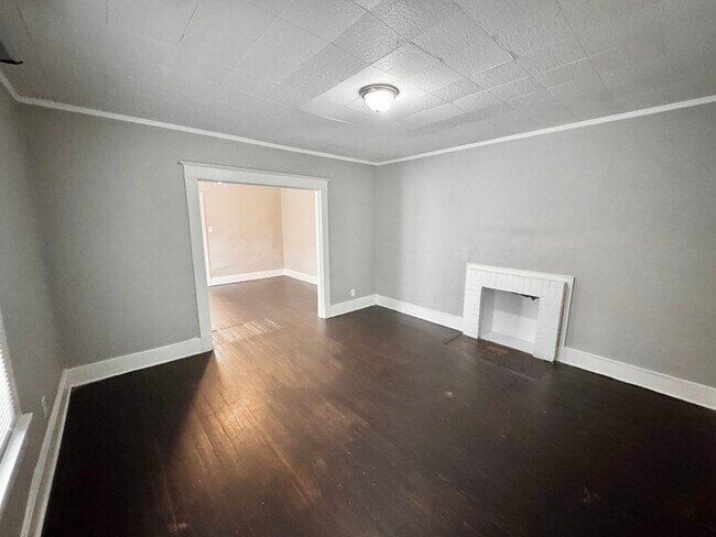 Photo - 3338 Coleman Ave