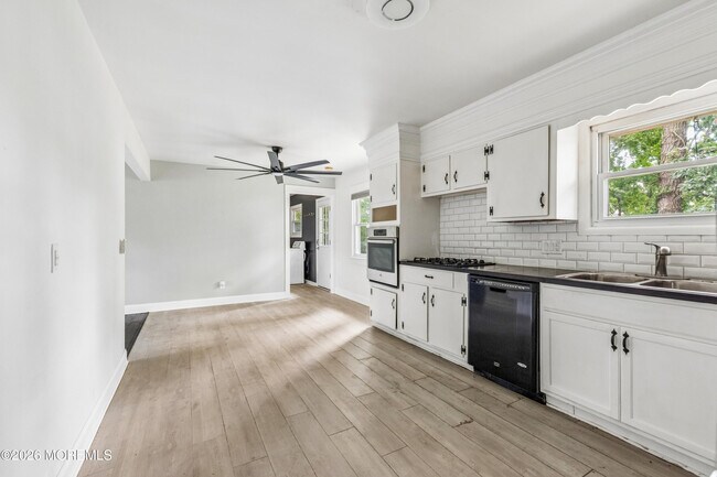 297 Cambourne Dr