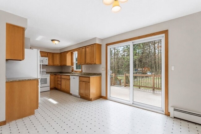 Photo - 158 Tina Dr Unit B