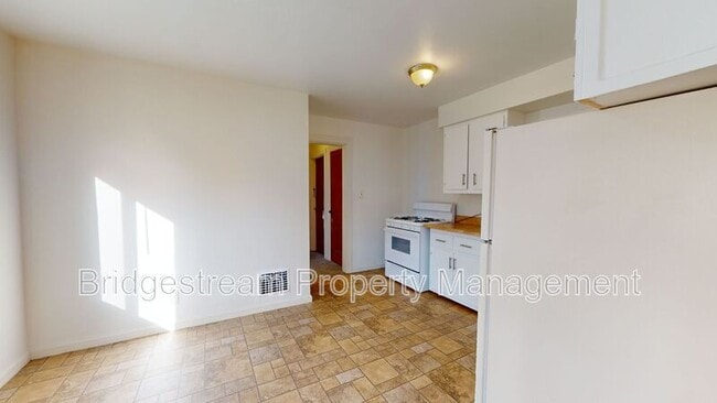 Photo - 1413 Old Ln Ave