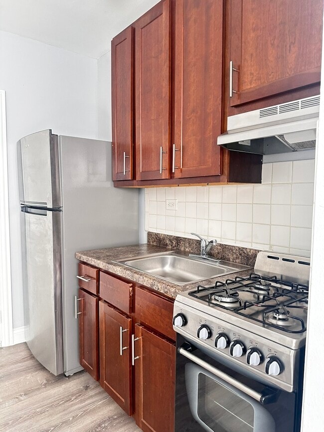 Photo - 4756 N Maplewood Ave Unidad 211