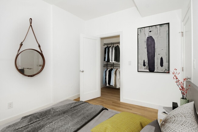 Photo - 1320-1380 Lombard