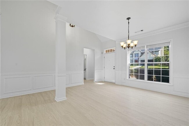 Photo - 4000 River Green Pkwy