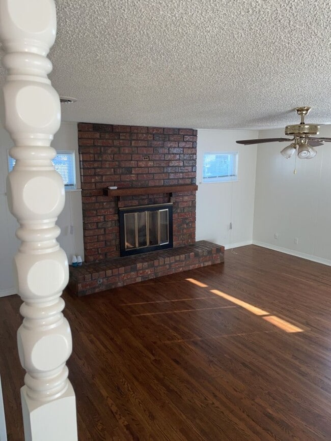 Photo - 319 S 48th W Ave