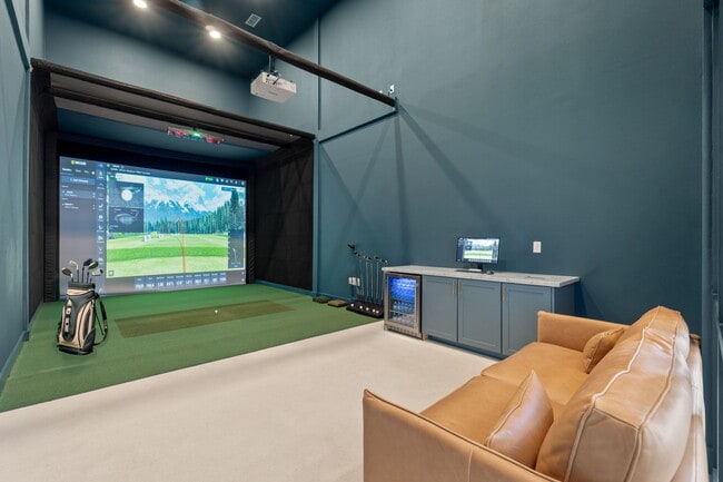 Golf Simulator Bay