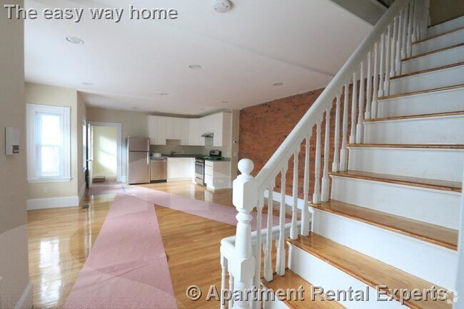 Building Photo - 18 Chandler St Unit 2 Rental