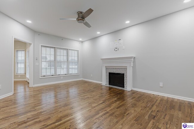 Photo - 404 Michigan Ave