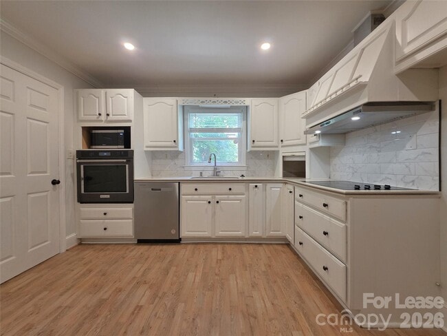 Photo - 4426 Holbrook Dr