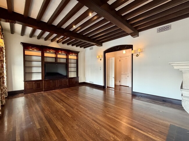 Photo - 340 Beacon St Unidad 2/3