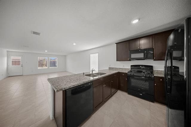 Photo - 2402 Mobile St