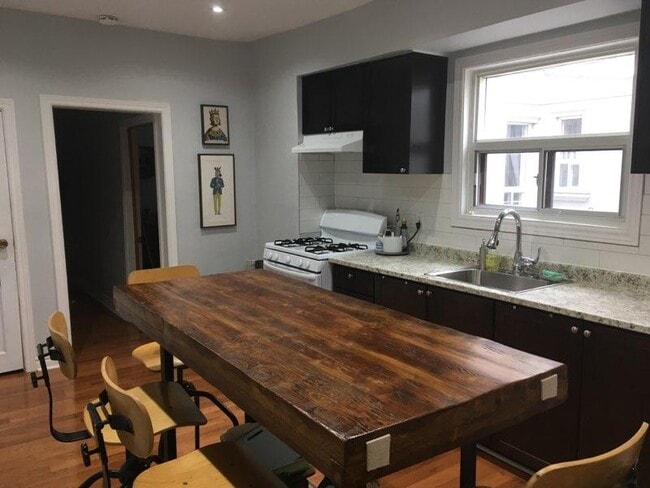 Photo - 796 Ossington Av Unit 1