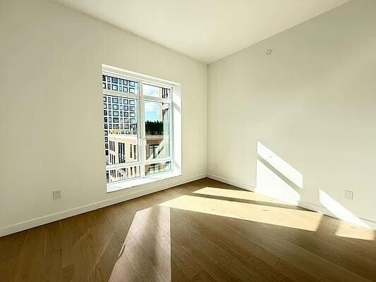 Photo - 555 W 22nd St Unidad 11FE