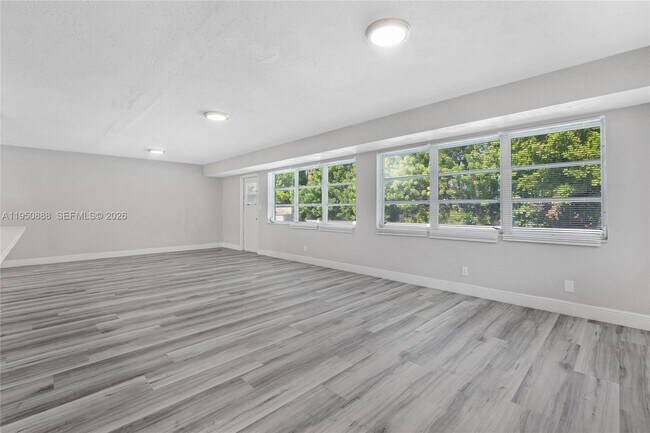 Photo - 3303 NW 37th Ave