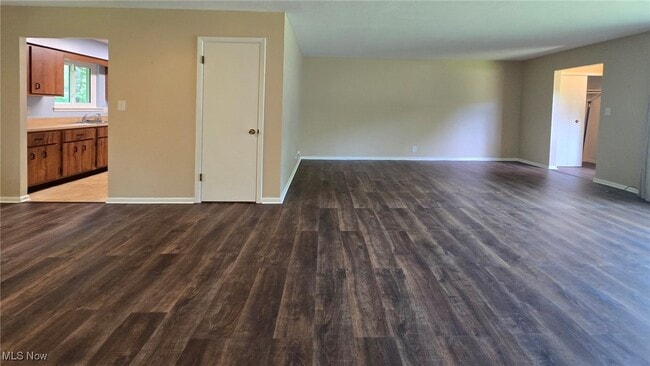 Photo - 6862 Westview Dr