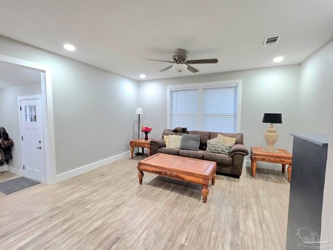 Photo - 18 Milton Rd