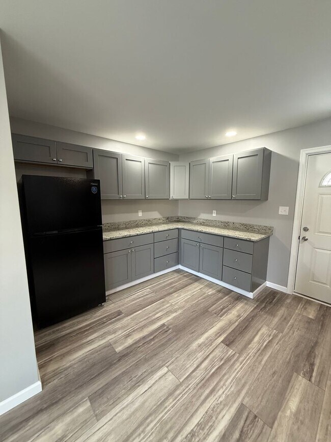 Photo - 1136 S Main St Unit 2nd Floor