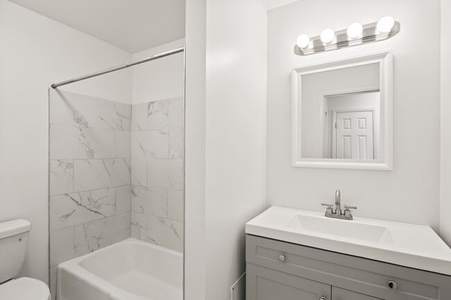 Photo - Barbara Manor