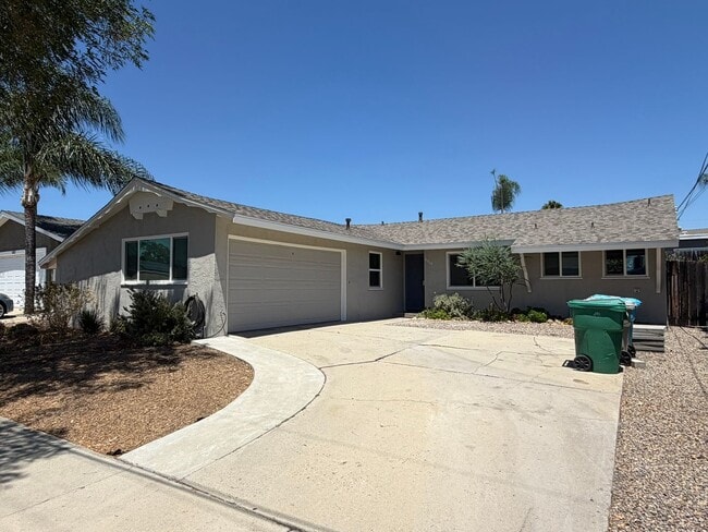 Building Photo - Charming 3 Bedroom Home with Beautiful Backyard in San Carlos