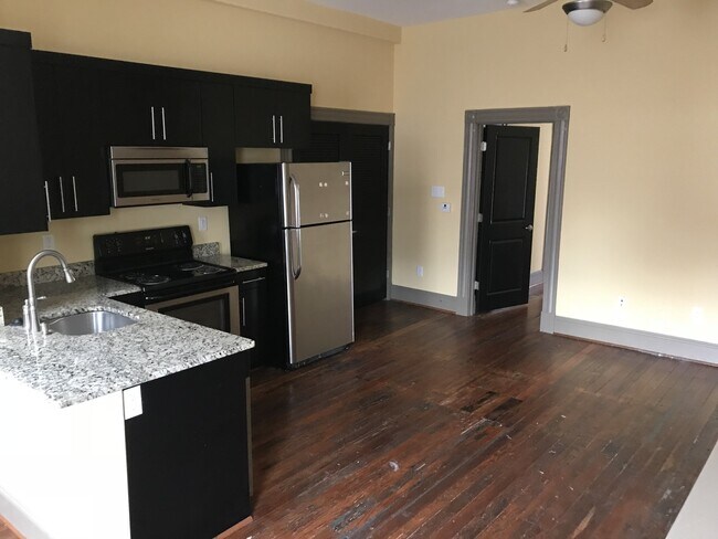 Photo - 217 E Grace St Unidad Apt #D