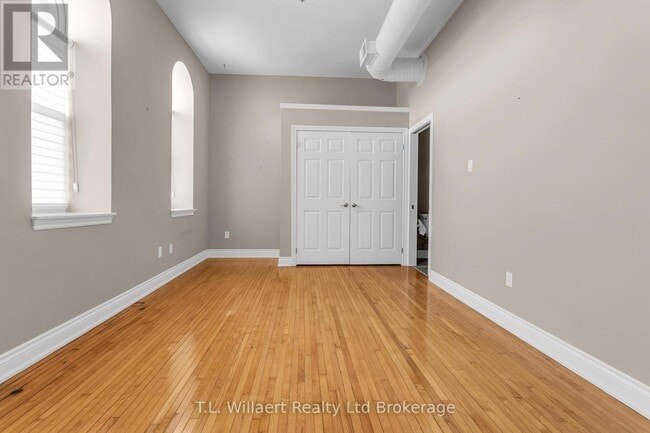 Photo - 17 Brock St W Unit 310