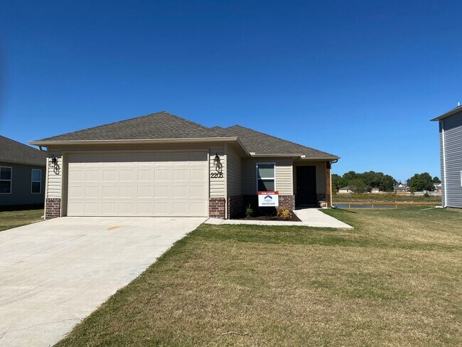 Photo - *Pre-leasing* Three Bedroom | Two Bathroom Home Fox Tail